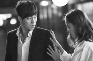 穿越到娱乐圈吃瓜双男主小说