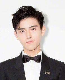 娱乐吃瓜的小光哥哥是谁,他是谁？背后的故事与影响力